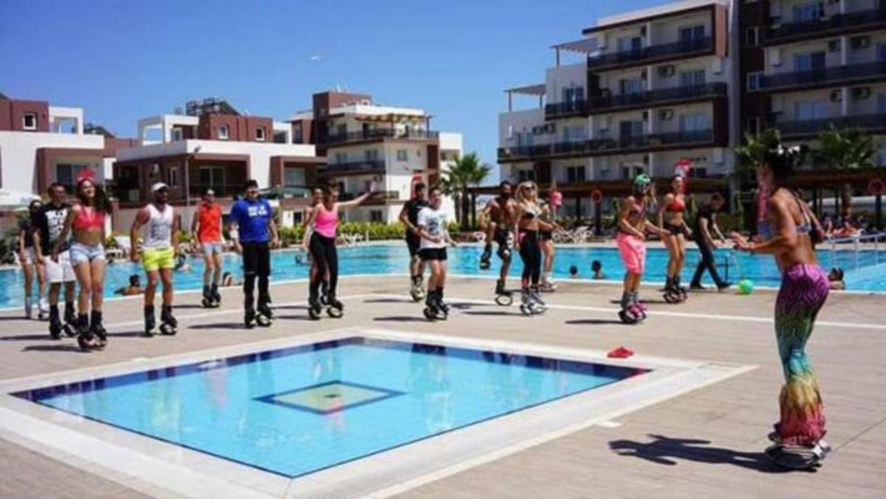 Long Beach Holiday Apartments Trikomo Экстерьер фото